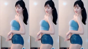 Cô Nàng Trung Quốc Uốn éo Quyến Rũ Khiến Anh Em Căng Cứng Không Kiềm Chế