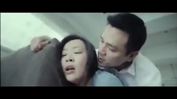 Gadis Oriental Yang Menggoda