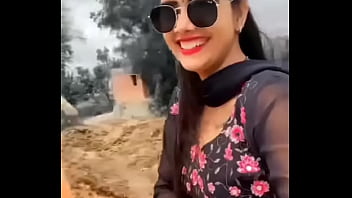 Naik Turun Susu Bhabhi Desi
