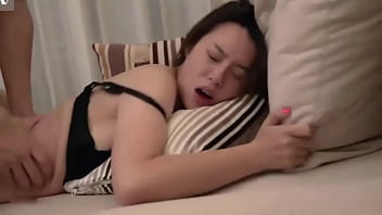 Gaun Dalam Yang Menggoda Dari Gadis Tionghoa