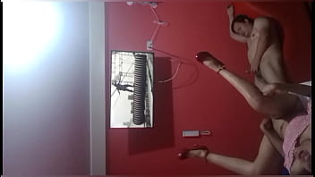 Kakak Tiriku Menangkapku Di Kamar Ayah, Dia Menyuruhku Untuk Memamerkan Memekku Dan Menghajar Keras, Oh Enak Banget, Genjot Aku Aku Adalah Jalangmu, Kakak Tiriku