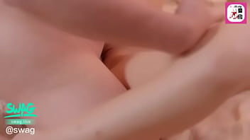 新人美乳临时出道,让人射精后还忍不住想亲吻她的每一寸肌肤!