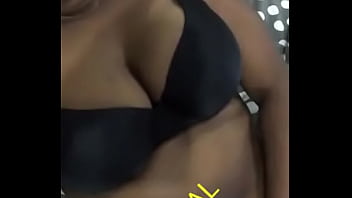 Gadis Seksi Dari Desa