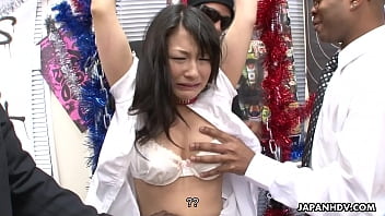 Pelacur Asia Menggila Dengan Para Pria Hitam