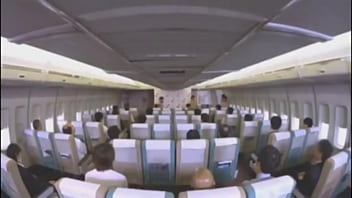 Gadis Oriental Menggoda Di Bandara