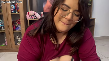 Tayangan Panas: Bbw Milf Isabelle Myers Menggoda Dan Memainkan Kontol Anak Tiri