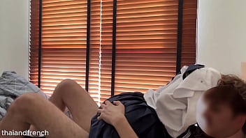 Gadis Thailand 18 Tahun Amatir Dengan Memek Sempit Tak Kuasa Menahan Kontol Bule Besar