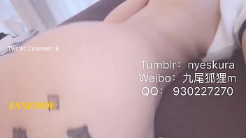 Gadis Seksi China Bercinta Sendiri