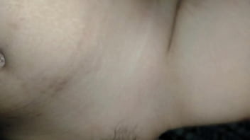 Istri Seksi Tanpa Celana Dalam Minta Petunjuk Jalan Dan Membiarkan Pria Asing Meraba Tubuhnya