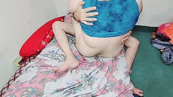 Gadis India Montok Favoritmu Dengan Tubuh Arab Seksi, Payudara Besar Menggoda Dan Pantat Semok Yang Memesona