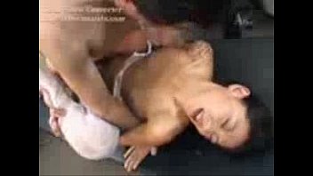 Perawat Tiongkok Matang Dihajar Ganas Oleh Para Staf