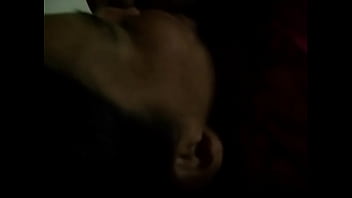 Desi Bhabhi Yang Liar Menggoda Dengan Mulut Penuh Nafsu