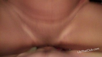 Naiklah Dan Rasakan Sensasi Panas Lily Thai, Si Milf Asia Yang Akan Membuatmu Merasakan Kenikmatan Tak Terlupakan Dalam Posisi Cowgirl Virtual Yang Menggairahkan.