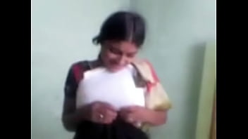 Cowok Desi Ngentot Pacarnya Sampai Meraung-raung