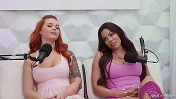 Podcast Gila Brazzers Episode 4: Luna Star Dan Sinatra Monroe Siap Menggoyang Duniamu! Buruan Ke Situs Resmi, Pakai Kode Xvpromo Buat Dapetin Diskon Panas!
