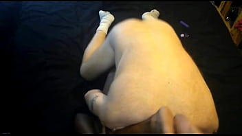 Sesi Panas Di Grup Chat Langsung Kat’s Playhouse: Tonton Aku Dihajar Ganas Oleh Cowok Kulit Putih, Si Hitam Manis Menggelepar Nikmat