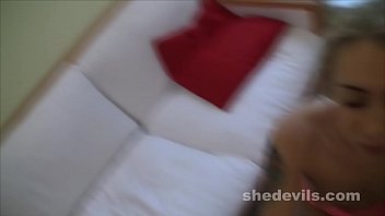 Wajah Ameliya, Pacar Rusia, Dihiasi Ejakulasi Liar Saat Bercinta