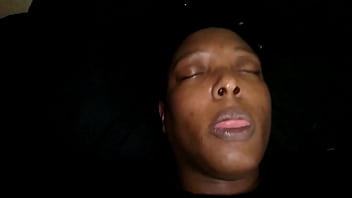 Sesi Panas Di Kat’s Playhouse: Tontin Aku, Cewek Hitam Seksi, Ditiduri Pria Bule Live Untuk Pemirsa Yang Penuh Gairah