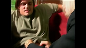 Tante-tante Matang Itu Ibarat Anggur, Makin Tua Makin Nikmat Dan Siap Memuaskan Dahaga Hasrat