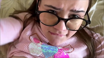 Kakak Tiriku Yang Kutu Buku Belajar Sampai Muncrat – Trinity Olsen – Terapi Keluarga – Alex Adams