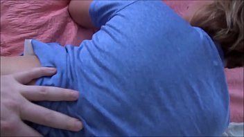 Membantu Anak Tiriku Yang Ereksi Keras Setelah Minum Viagra – Brianna Beach – Dia Yang Duluan Orgasme