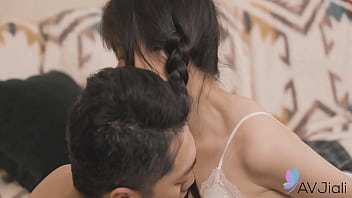 Gadis Sma Cina Seksi Yuli Dalam Seragam Beraksi Panas Dengan Pacarnya.