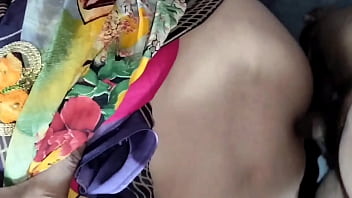 Desi Seksi Mandi Telanjang Di Sungai Desa