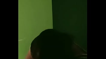 Bibi Desi Yang Hot Mengisap Batangku Bagian 1