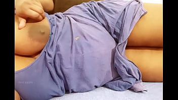 Sensual Tante Asia Menggoda