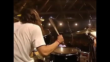 Ledakan Dahsyat Nirvana: Blew Live Di Seattle 1993 Yang Mengguncang Ranjang