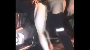 Gadis Tionghoa Digoyang Keras Di Pinggir Jalan