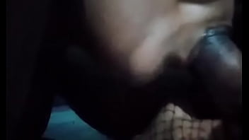 Pasangan Desi Yang Suka Ditonton Suaminya