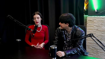 Curtia Se Exibir Bem Novinha, A Pandemia Jogou Mulheres No Pornô, Contou Pra Mãe, E Quando Vendeu Seu Primeiro Nude… – Yastrixx & Dixon (assista Em: Sheer/red)