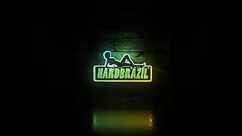 Present Untuk Hardbrazil Dan Kalian Semua, Dia Suka Sekali Menawarkan Pantatnya – Izah Ventura