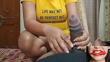 Gadis India Seksi Dalam Kurti Merah Muda, Bergoyang Dengan Suara Erotis Hindi Yang Menggoda