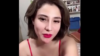 Cô Em Bigo Live Khoe Hàng Nóng Bỏng