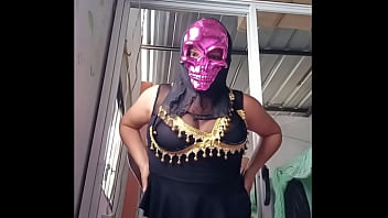 Adik Tiri Gengsi Jadi Jalang Di Rumah! Goda Gue Pakek Topeng Seksi Dan Goyangan Arab Telanjang. Film Panas Buatan Rumahan Si Rambut Coklat Garang.