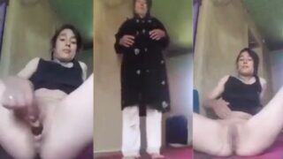 Gadis Pashto Panas Menggoda Dirinya Sendiri Dengan Terong
