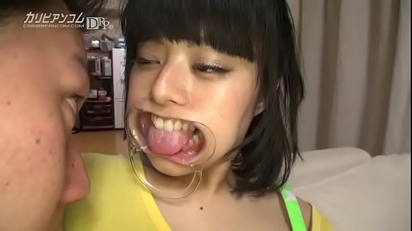 島崎りかの自宅にいきなり突撃!生で感じる彼女のプライベートな瞬間