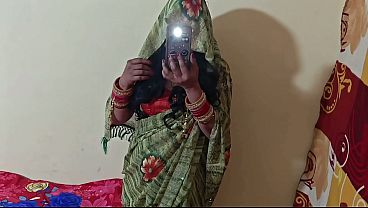 Desi Bhabhi Yang Seksi Digoyang Dari Belakang Oleh Adik Tirinya