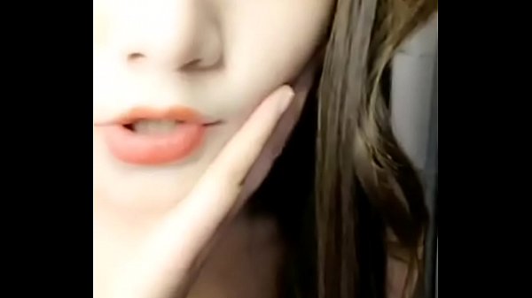 Gadis Tionghoa Yang Menggairahkan