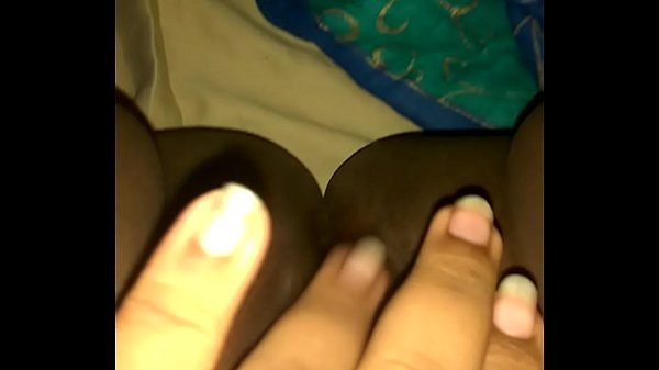 Gadis Desi Menggoda Diri Sendiri Dengan Nafsu Membara