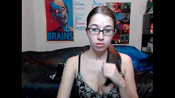 Alexxxcoal Memamerkan Memeknya Di Live Webcam Panas – 6cam.biz
