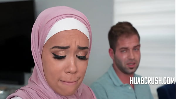 Membuka Nafsu Arab Tiri: Menggoda Hijabcrush Jadi Lebih Liar
