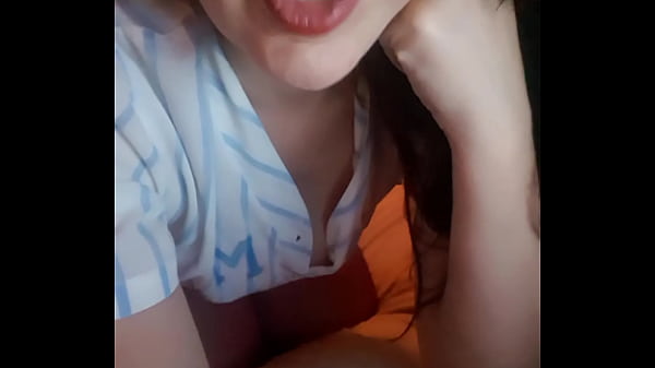 Malam Ini, Aku Akan Membuatmu Tak Bisa Berhenti Menggigil Di Live Streaming