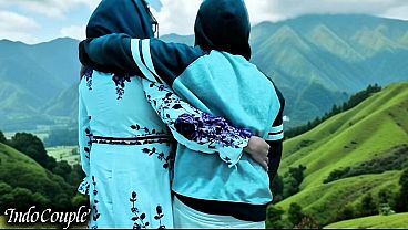 Istri Berjilbab Nakal Selingkuh Di Ranjang Saat Suami Asyik Liburan Di Bali Dengan Pacar, Sampai Menelan Cairan Lelaki Hidung Belang.