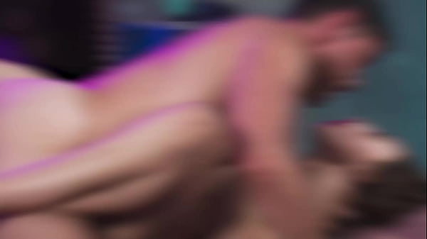 Gadis Pirang Milf Yang Menggairahkan Mengungkap Hasrat Liarnya Dalam Bercinta Panas Dan Intens Dengan Adik Ipar