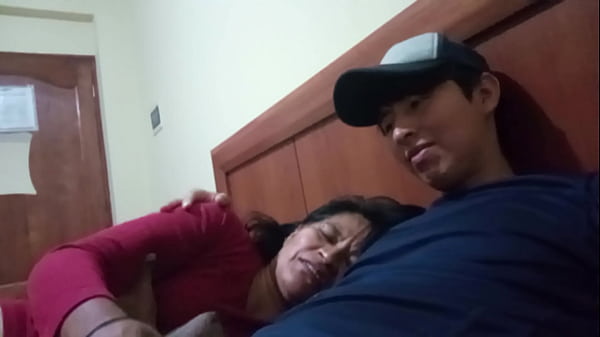 Otra Vez Con Mi Suegra, Le Encanta Tener Sexo Todo El Dia Conmigo, Es Toda Una Puta