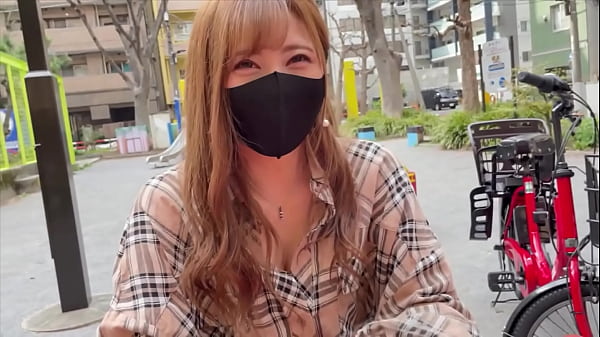 疲れた育児と家事に追われる美しいママに、たっぷりご褒美の極上チ○ポを贈ります!超絶美肌のくびれボディで癒しのパート1