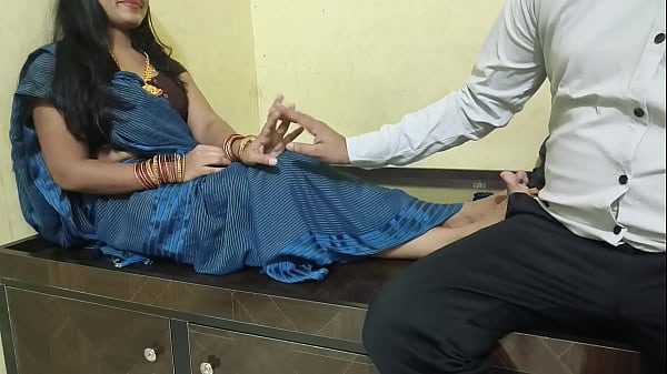 भाभी की चुदाई का पहला मौका देवर ने लिया और गांड़ फाड़ के मज़े लिए